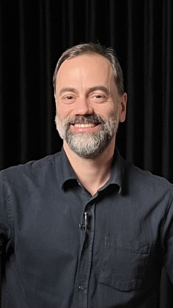 Serdar Tezgüler — AI Growth Strategist